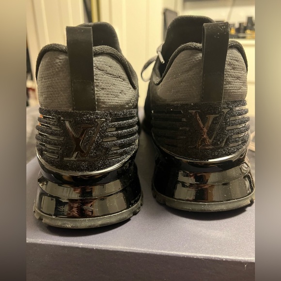 Louis Vuitton Sneaker, Black and Grey size 12 - Picture 7 of 7